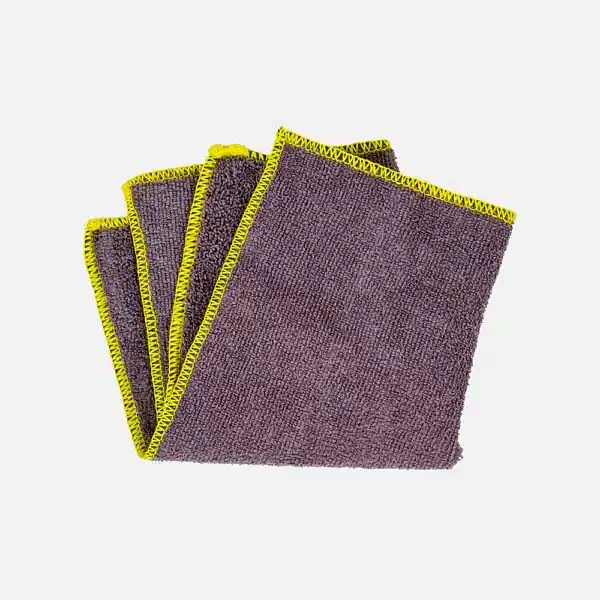 Autofresh mikrofiber oto yıkama ve kurulama bezi, 30x30 cm, 320 GSM kalınlıkta, yüksek emiş gücüyle araç temizliği için idealdir.